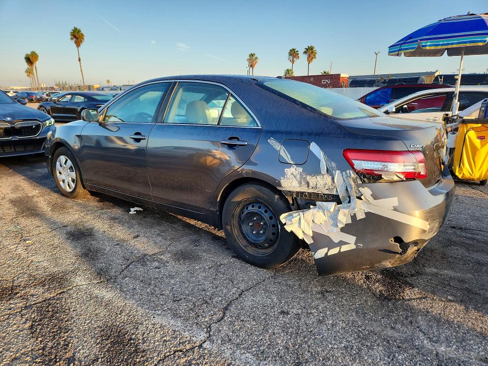 69822756 :رقم المزاد ، 4T1BF3EK2BU164960 vin ، 2011 Toyota Camry مزاد بيع