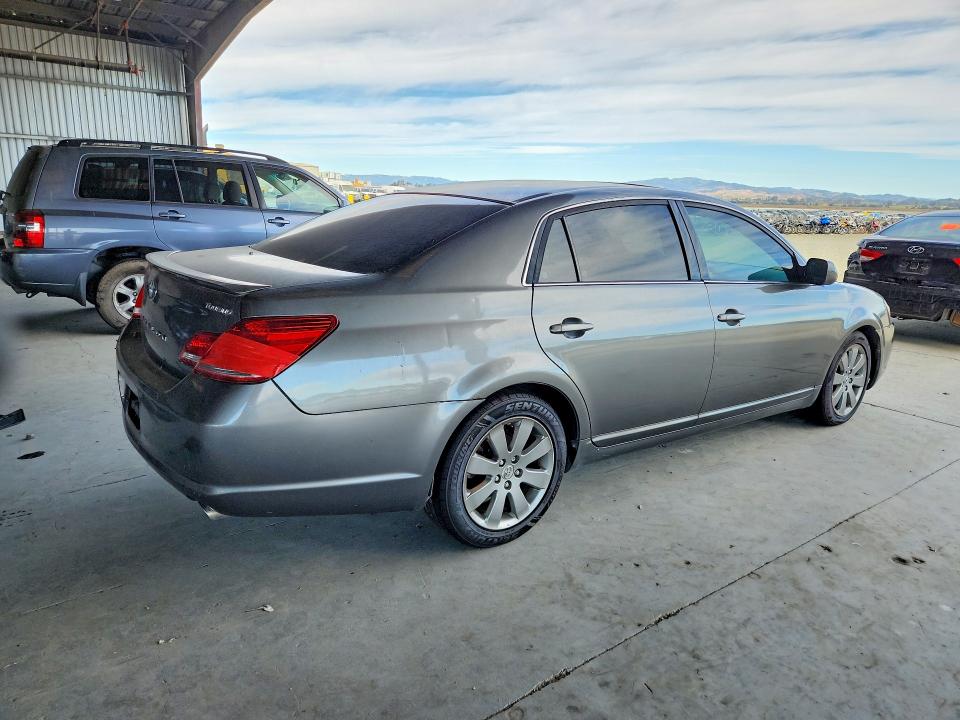2007 Toyota Avalon მანქანა იყიდება აუქციონზე, vin: 4T1BK36B67U175140, აუქციონის ნომერი: 70522026