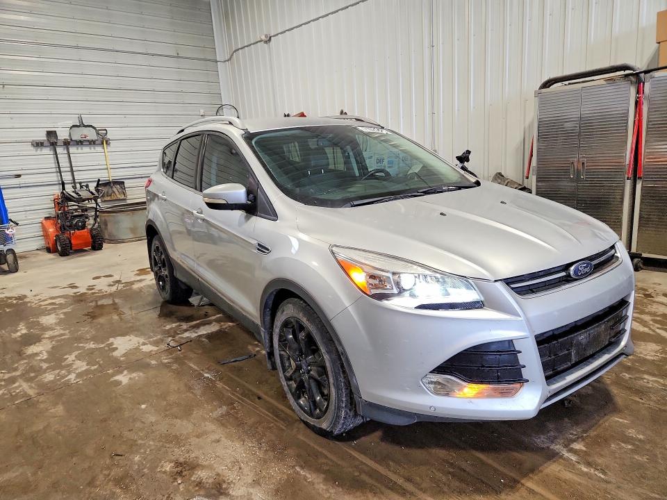 71025016 :رقم المزاد ، 1FMCU0JX6EUC19571 vin ، 2014 Ford Escape مزاد بيع