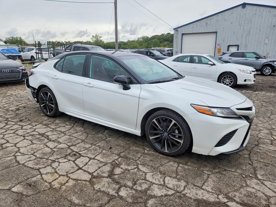 Продаж на аукціоні авто 2019 Toyota Camry, vin: 4T1B61HK6KU267895, номер лоту: 68000336