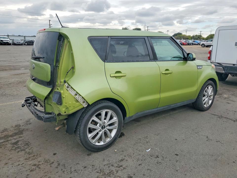 Продаж на аукціоні авто 2018 Kia Soul, vin: KNDJP3A54J7889485, номер лоту: 68036126