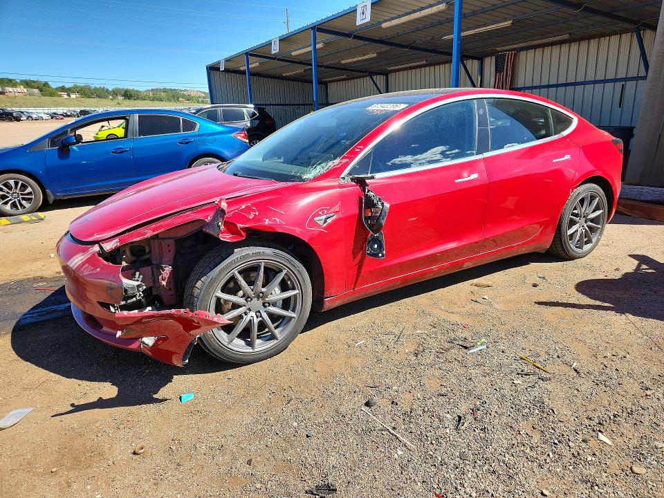 Продажа на аукционе авто 2018 Tesla Model 3, vin: 5YJ3E1EB5JF091428, номер лота: 67342206