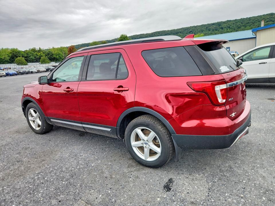 70150196 :رقم المزاد ، 1FM5K8D82HGA66403 vin ، 2017 Ford Explorer مزاد بيع