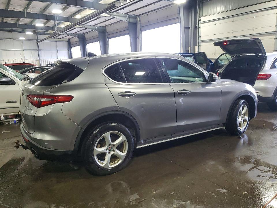 Продаж на аукціоні авто 2018 Alfa Romeo Stelvio, vin: ZASFAKAN8J7B77814, номер лоту: 69867396