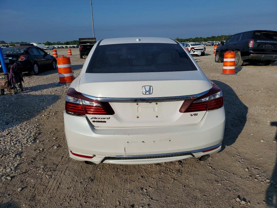 2016 Honda Accord მანქანა იყიდება აუქციონზე, vin: 1HGCR3F89GA008508, აუქციონის ნომერი: 70174546