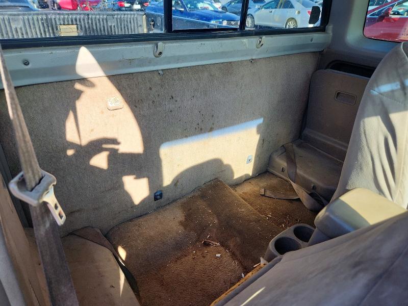 68655636 :رقم المزاد ، 1N6DD26S01C326016 vin ، 2001 Nissan Frontier مزاد بيع