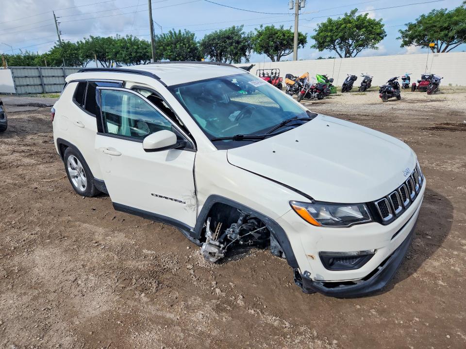 69924026 :رقم المزاد ، 3C4NJCBB6KT809477 vin ، 2019 Jeep Compass مزاد بيع