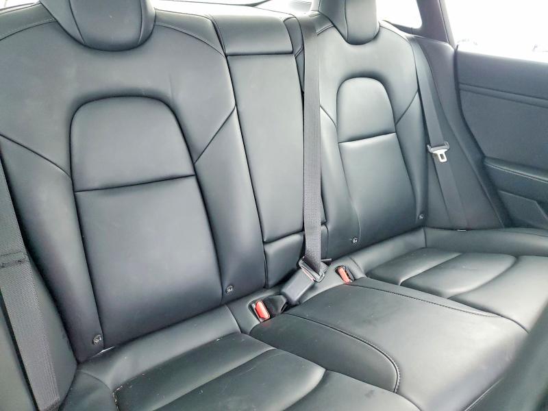 68104156 :رقم المزاد ، 5YJ3E1EC9NF239434 vin ، 2022 Tesla Model 3 مزاد بيع