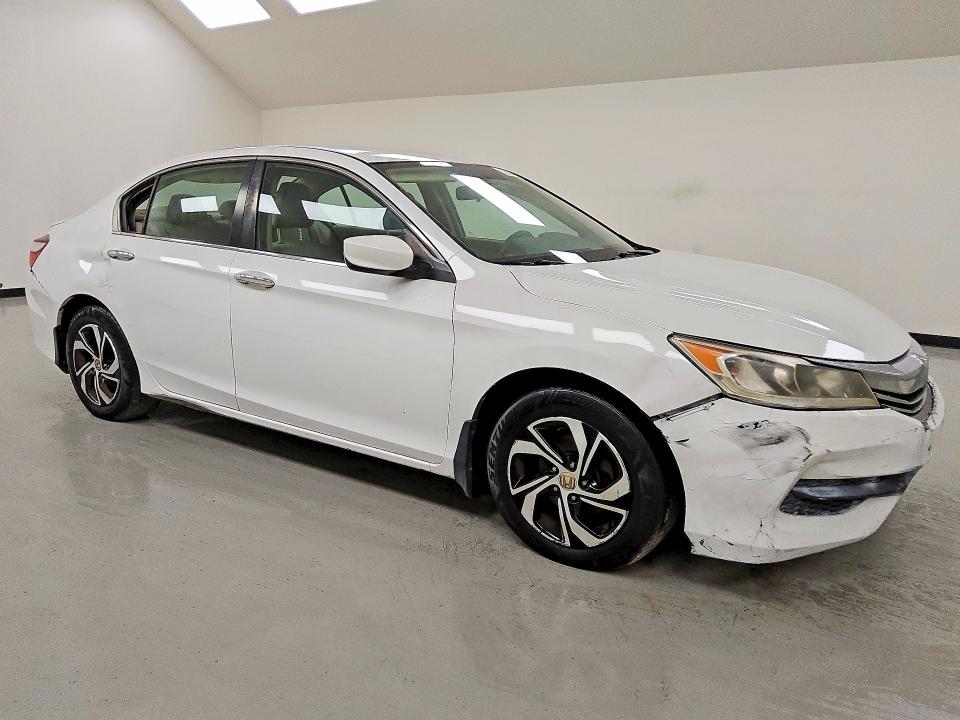 Auction sale of the 2016 Honda Accord, vin: 1HGCR2F34GA246460, lot number: 68232276