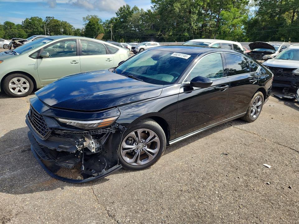 Auction sale of the 2023 Honda Accord, vin: 1HGCY1F37PA033922, lot number: 68247746