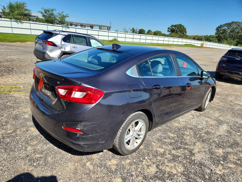 70546556 :رقم المزاد ، 1G1BE5SM6G7257519 vin ، 2016 Chevrolet Cruze مزاد بيع