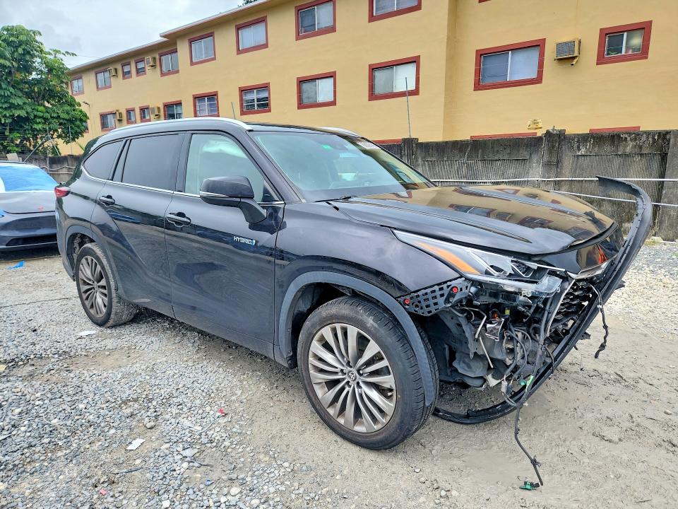 68393186 :رقم المزاد ، 5TDFARAH1LS003264 vin ، 2020 Toyota Highlander مزاد بيع