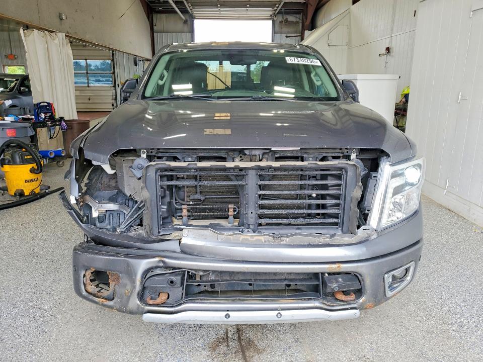 2018 Nissan Titan მანქანა იყიდება აუქციონზე, vin: 1N6AA1E5XJN514242, აუქციონის ნომერი: 67340296