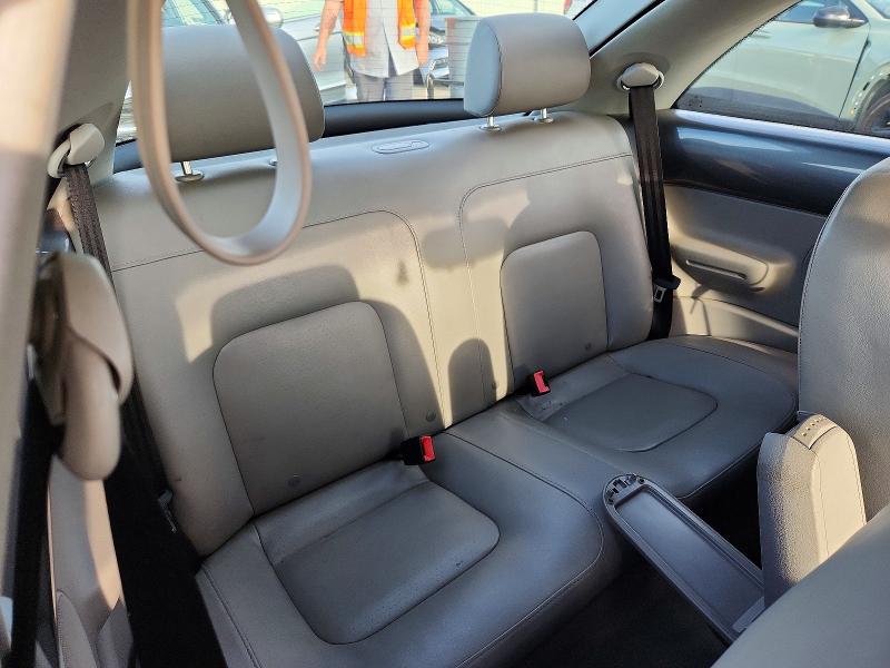 69451826 :رقم المزاد ، 3VWRW31C26M400726 vin ، 2006 Volkswagen New Beetle مزاد بيع