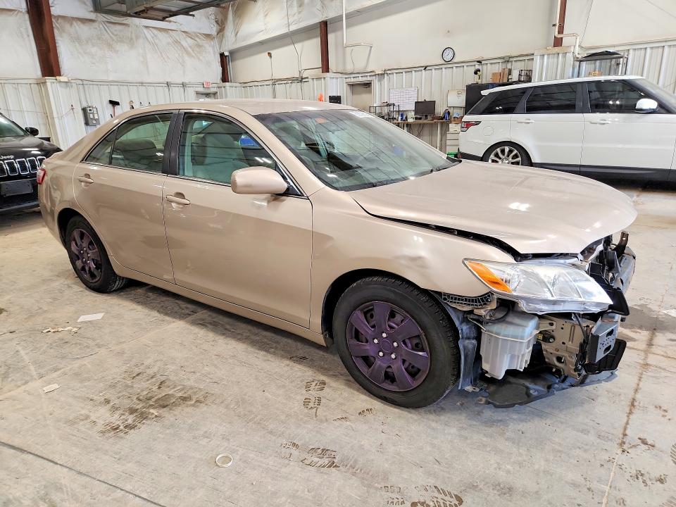 68829636 :رقم المزاد ، 4T4BE46KX7R003308 vin ، 2007 Toyota Camry مزاد بيع