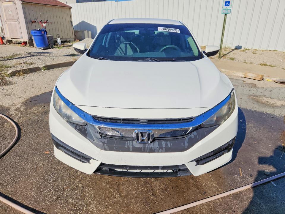 Продажа на аукционе авто 2017 Honda Civic, vin: 19XFC2F52HE013349, номер лота: 70656936