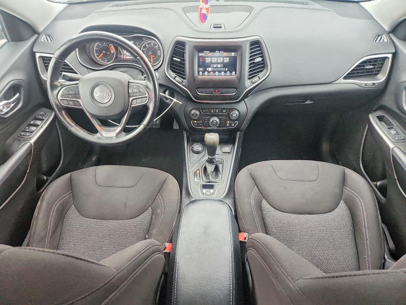 69185116 :رقم المزاد ، 1C4PJMCB9LD570530 vin ، 2020 Jeep Cherokee مزاد بيع