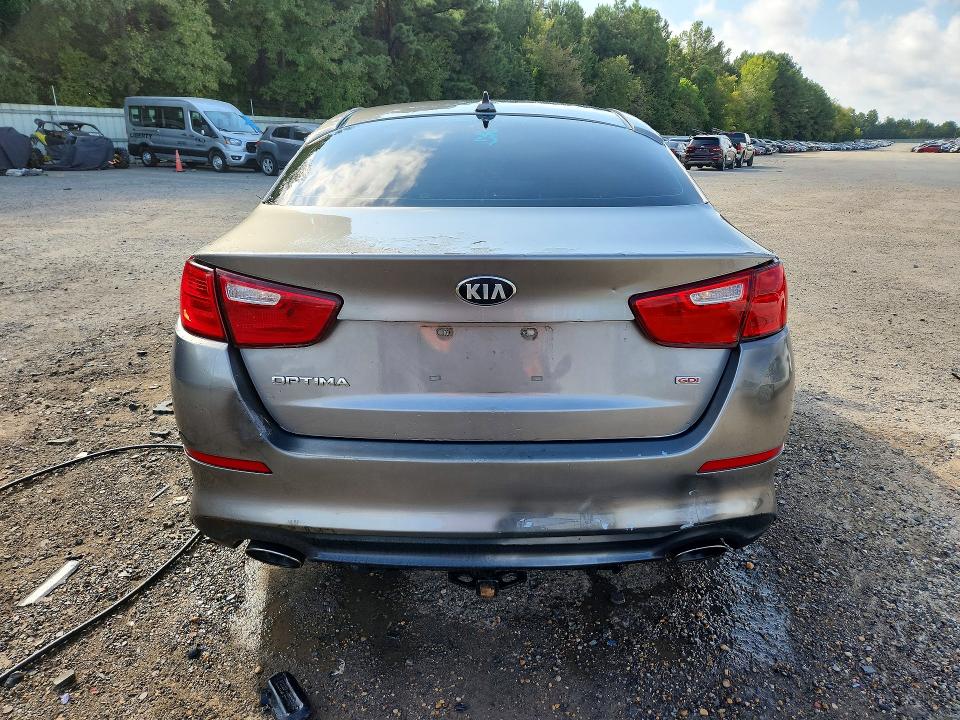 68737056 :رقم المزاد ، 5XXGM4A7XFG421947 vin ، 2015 Kia Optima مزاد بيع