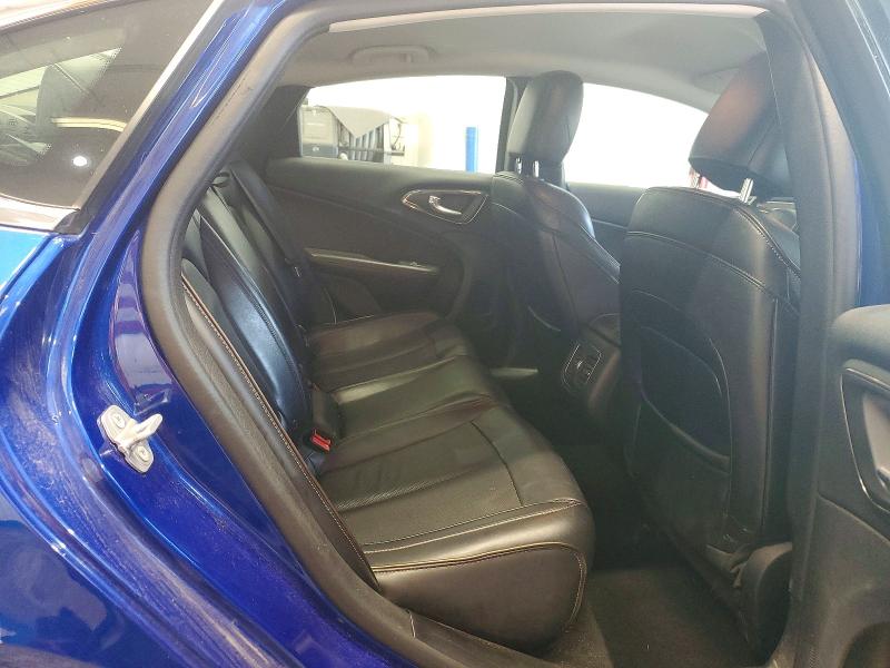 69590106 :رقم المزاد ، 1C3CCCEGXFN610516 vin ، 2015 Chrysler 200 مزاد بيع
