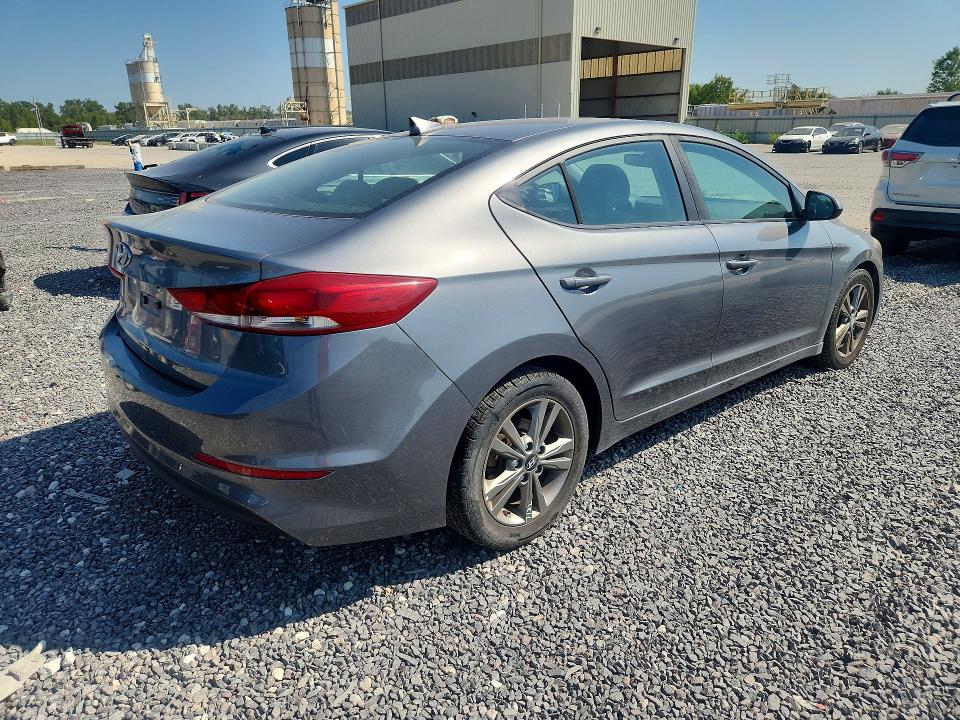 67528296 :رقم المزاد ، 5NPD84LF4JH253862 vin ، 2018 Hyundai Elantra مزاد بيع