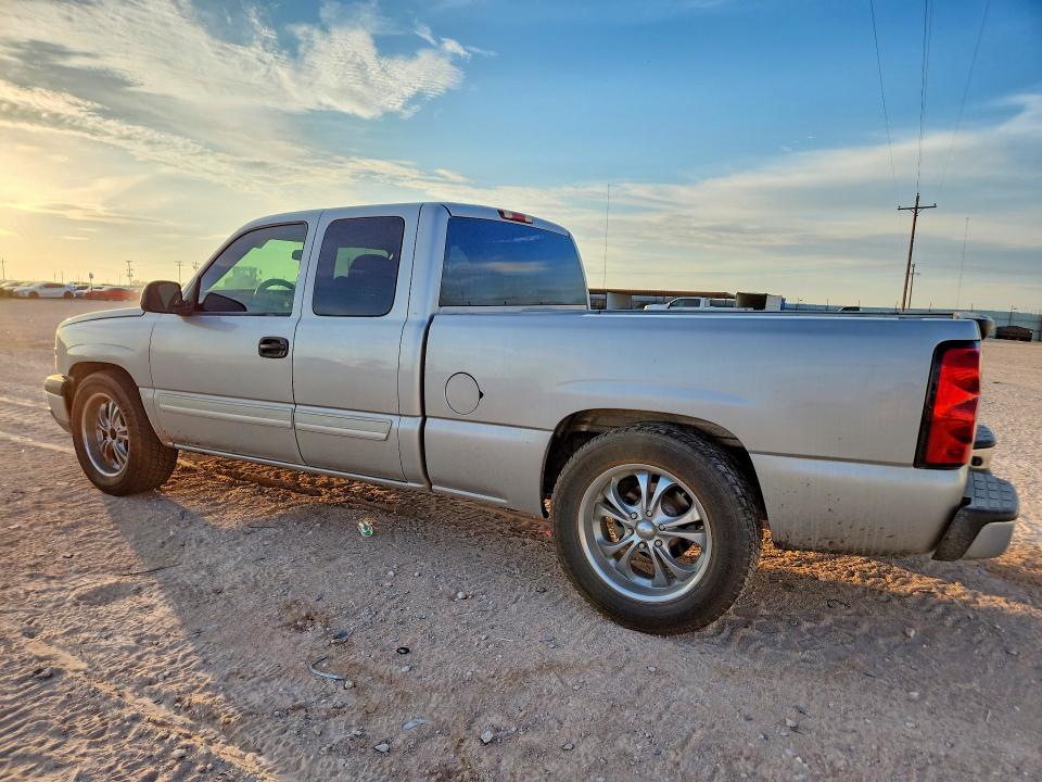 Продаж на аукціоні авто 2004 Chevrolet Silverado, vin: 2GCEC19T641215747, номер лоту: 69675336