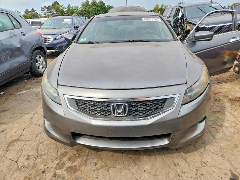 2008 Honda Accord მანქანა იყიდება აუქციონზე, vin: 1HGCS228X8A015800, აუქციონის ნომერი: 69331776