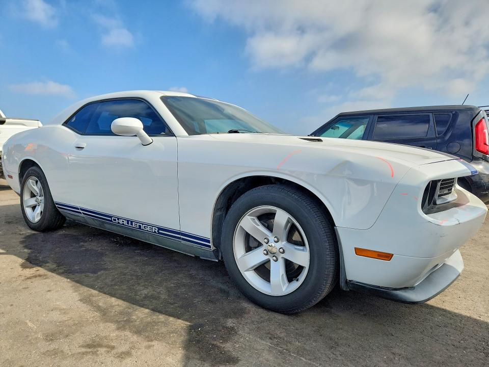 68804676 :رقم المزاد ، 2C3CDYAG5DH704566 vin ، 2013 Dodge Challenger مزاد بيع