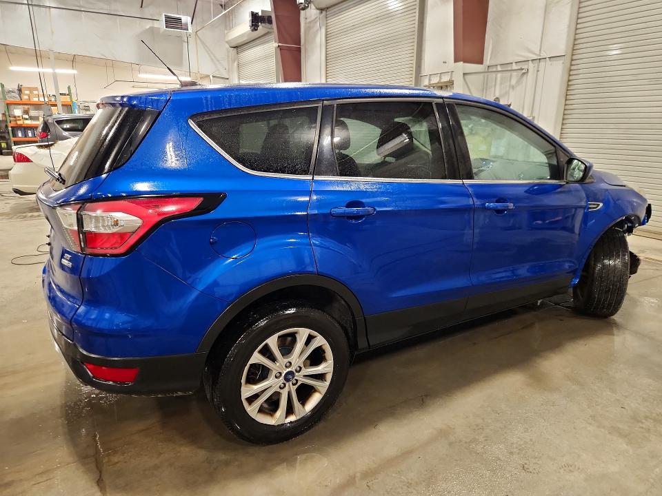 Продажа на аукционе авто 2017 Ford Escape, vin: 1FMCU9GD8HUC66896, номер лота: 69734426