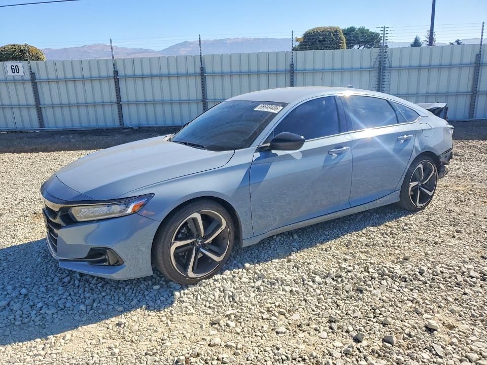 68649406 :رقم المزاد ، 1HGCV1F40NA105770 vin ، 2022 Honda Accord مزاد بيع