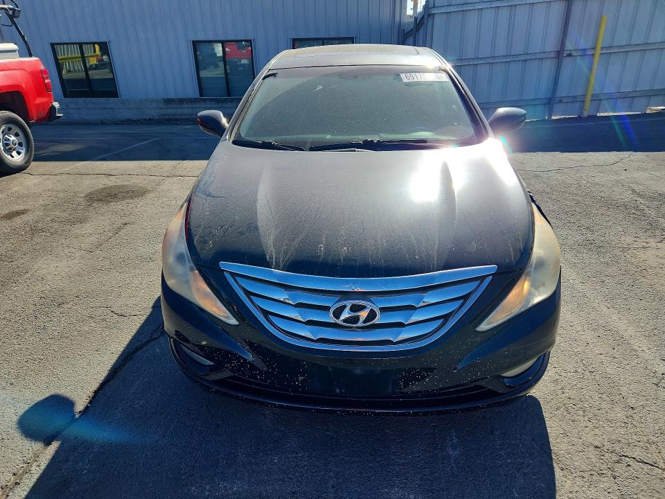 69170466 :رقم المزاد ، 5NPEC4AC4BH293985 vin ، 2011 Hyundai Sonata مزاد بيع