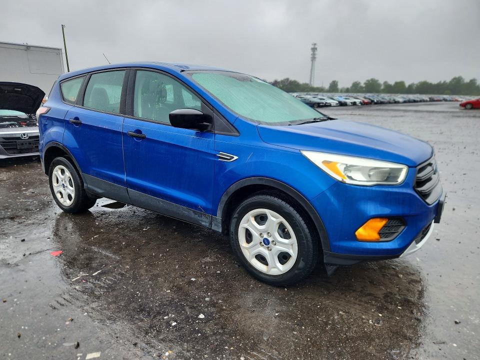 Продажа на аукционе авто 2017 Ford Escape, vin: 1FMCU0F75HUB22763, номер лота: 70130946