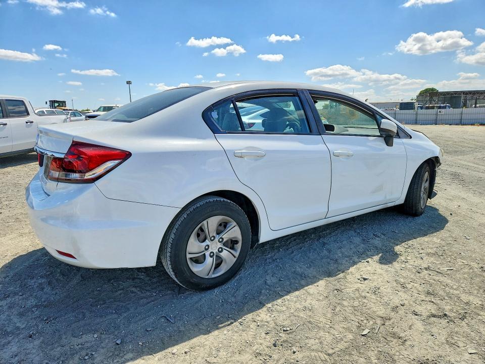 68104716 :رقم المزاد ، 19XFB2E55FE027182 vin ، 2015 Honda Civic مزاد بيع