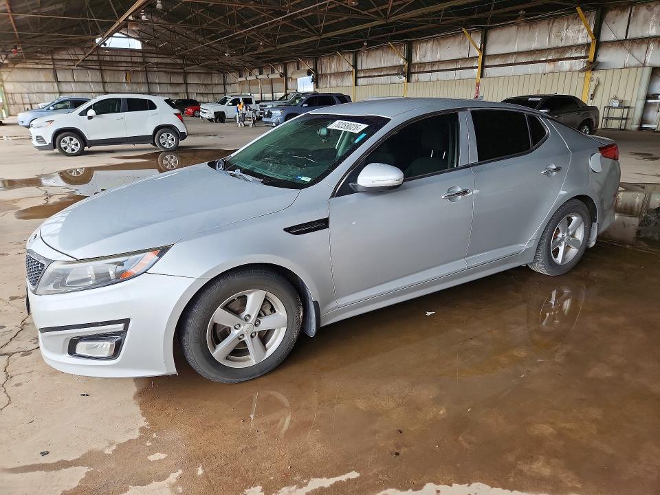 70358026 :رقم المزاد ، 5XXGM4A72FG401045 vin ، 2015 Kia Optima مزاد بيع