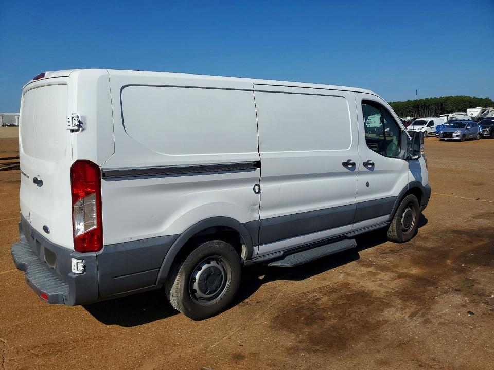 69611396 :رقم المزاد ، 1FTYR1YM4HKB33236 vin ، 2017 Ford Transit مزاد بيع