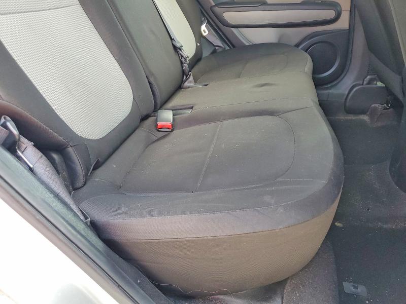 70640586 :رقم المزاد ، KNDJN2A27H7465122 vin ، 2017 Kia Soul مزاد بيع
