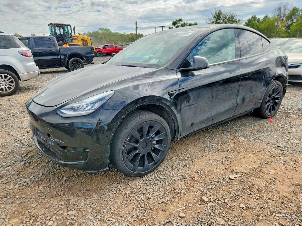 69087826 :رقم المزاد ، 7SAYGDEE2NF314299 vin ، 2022 Tesla Model Y مزاد بيع