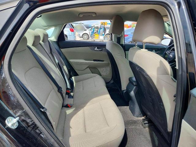 68488166 :رقم المزاد ، 3KPF24AD4LE175893 vin ، 2020 Kia Forte مزاد بيع