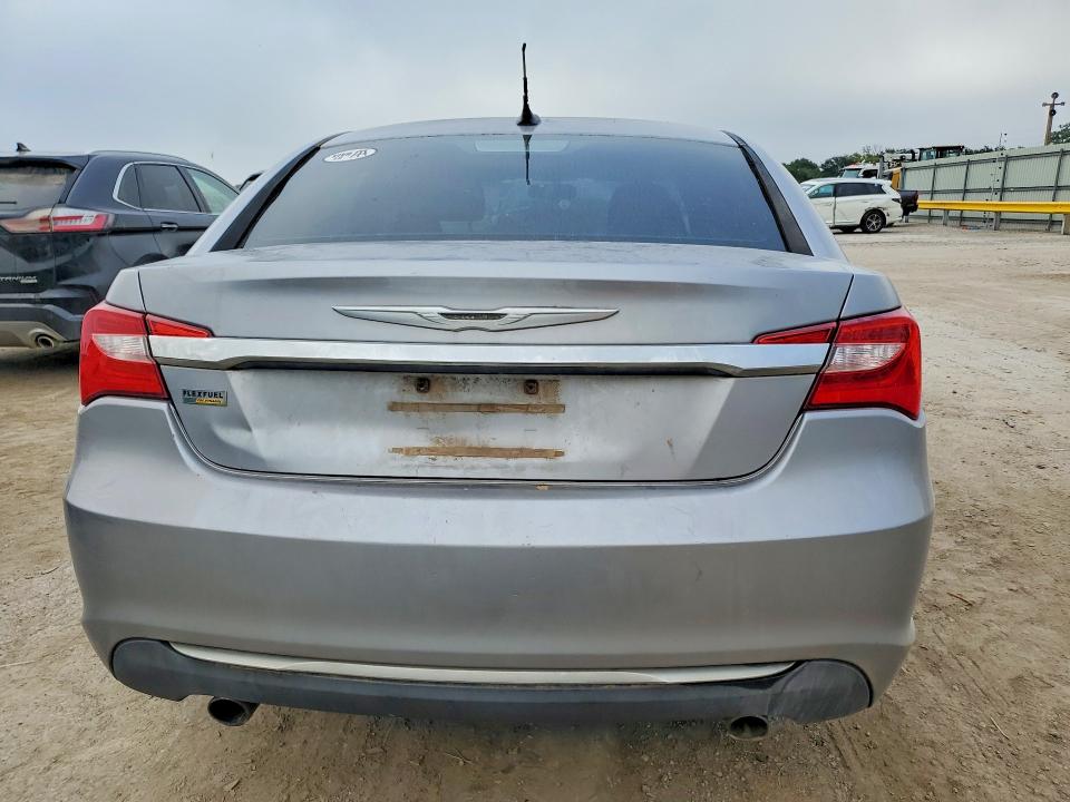 2014 Chrysler 200 მანქანა იყიდება აუქციონზე, vin: 1C3CCBBG0EN144754, აუქციონის ნომერი: 69647136
