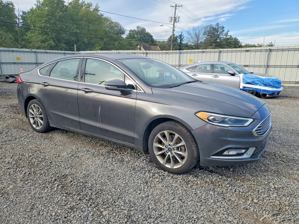 Продажа на аукционе авто 2017 Ford Fusion, vin: 3FA6P0PU0HR308673, номер лота: 69951306