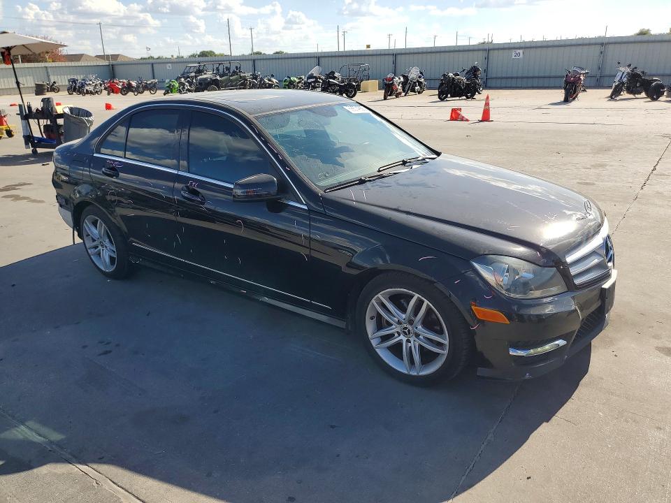 2012 Mercedes-benz C მანქანა იყიდება აუქციონზე, vin: WDDGF8BB6CR193660, აუქციონის ნომერი: 68674866