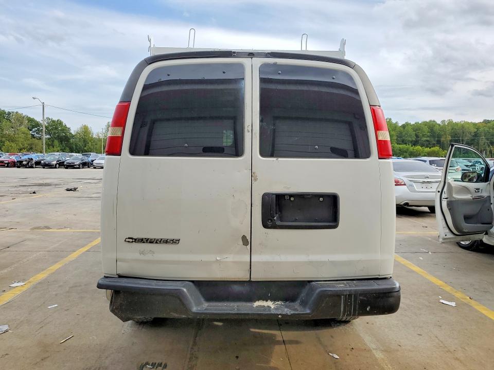 69798496 :رقم المزاد ، 1GCFG15X581175691 vin ، 2008 Chevrolet Express G1500 مزاد بيع