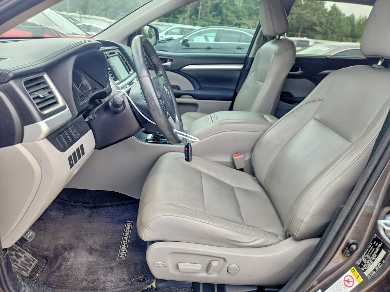 2016 Toyota Highlander მანქანა იყიდება აუქციონზე, vin: 5TDKKRFH0GS176297, აუქციონის ნომერი: 68654136
