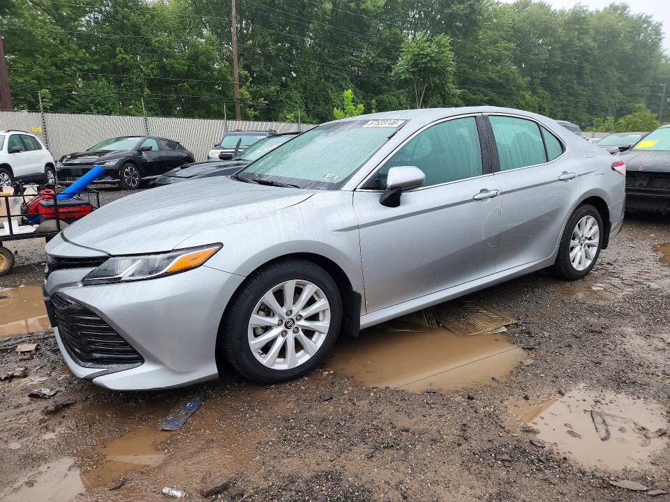 Auction sale of the 2018 Toyota Camry, vin: 4T1B11HK0JU647487, lot number: 67523746
