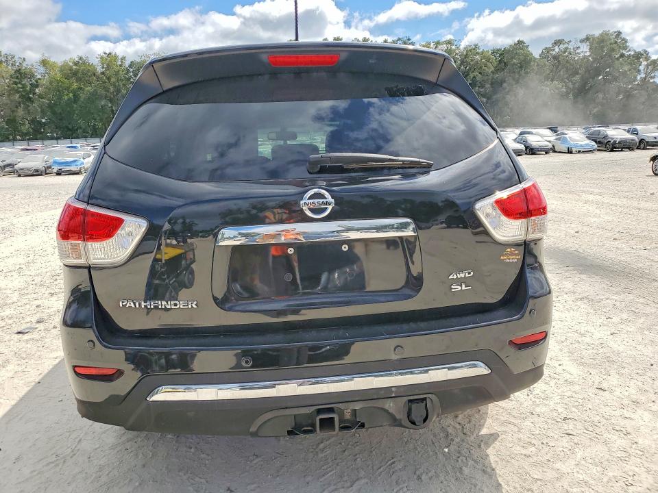 70612206 :رقم المزاد ، 5N1AR2MM0FC722106 vin ، 2015 Nissan Pathfinder مزاد بيع