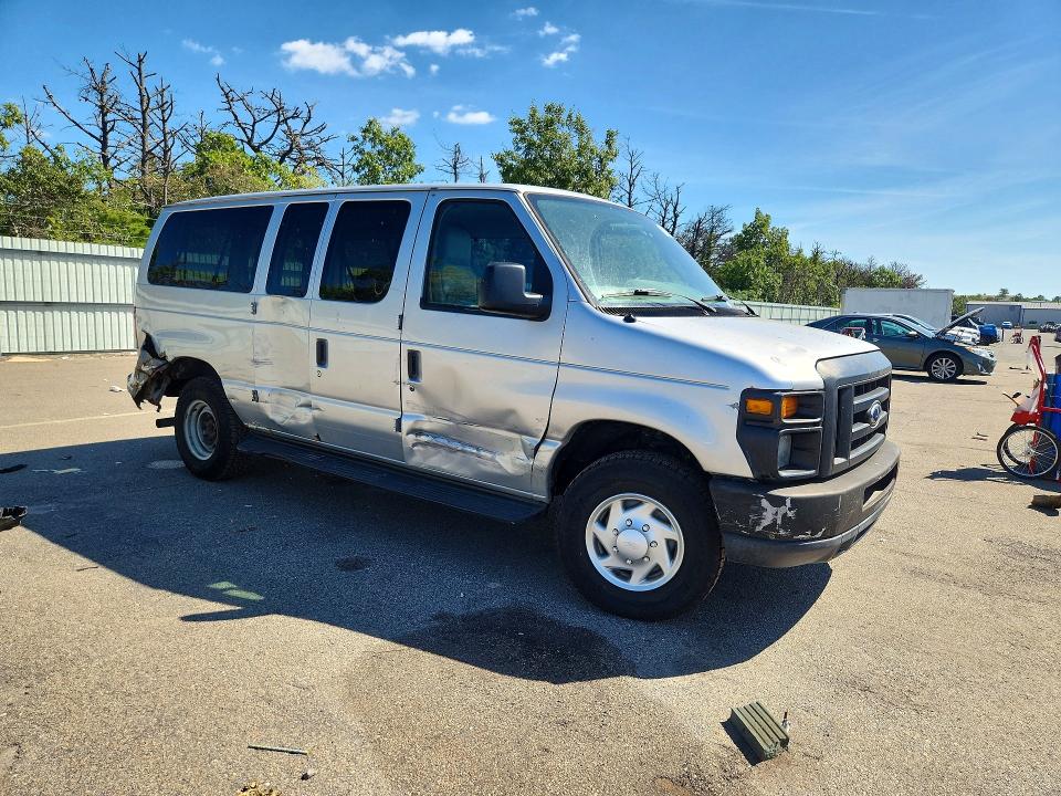 68017076 :رقم المزاد ، 1FBNE3BL1CDB32640 vin ، 2012 Ford Econoline مزاد بيع