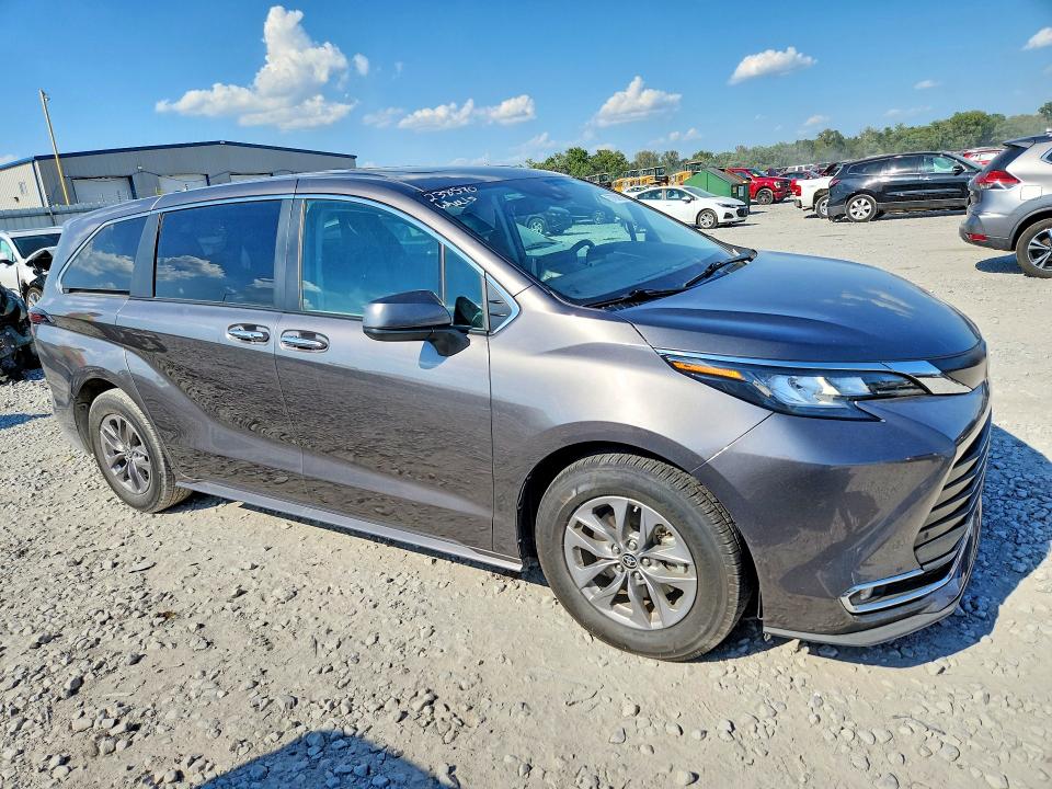 Продаж на аукціоні авто 2023 Toyota Sienna, vin: 5TDYRKEC7PS158057, номер лоту: 67856926