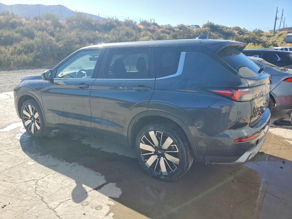 Продажа на аукционе авто 2025 Mitsubishi Outlander, vin: JA4J4VA82SZ060042, номер лота: 69213636