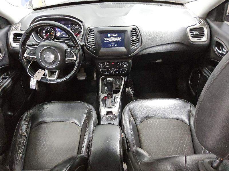 67381786 :رقم المزاد ، 3C4NJDBB3JT192222 vin ، 2018 Jeep Compass مزاد بيع