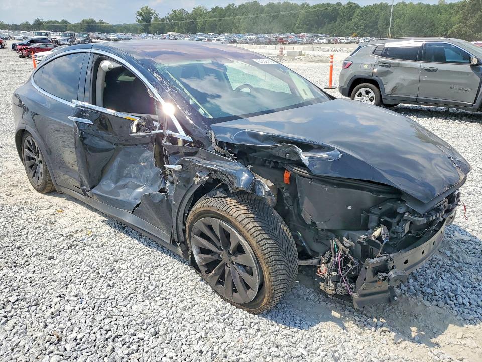 Продаж на аукціоні авто 2018 Tesla Model X, vin: 5YJXCBE21JF127144, номер лоту: 67737716