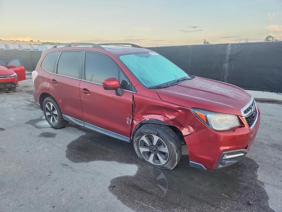 Продажа на аукционе авто 2017 Subaru Forester, vin: JF2SJAJC8HH551831, номер лота: 67511196